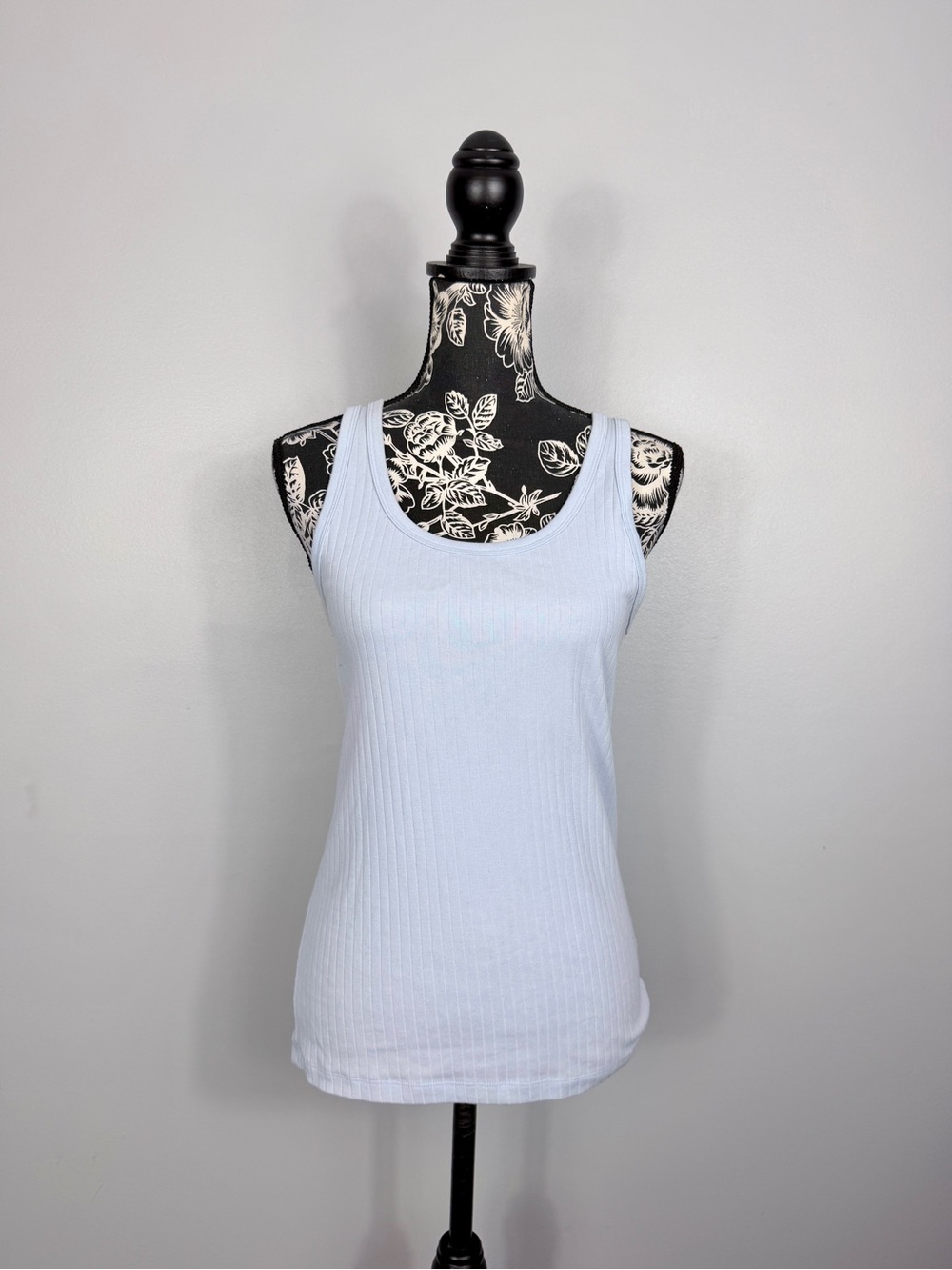 Aerie light blue ribbed scoop neck waist length tank top size large